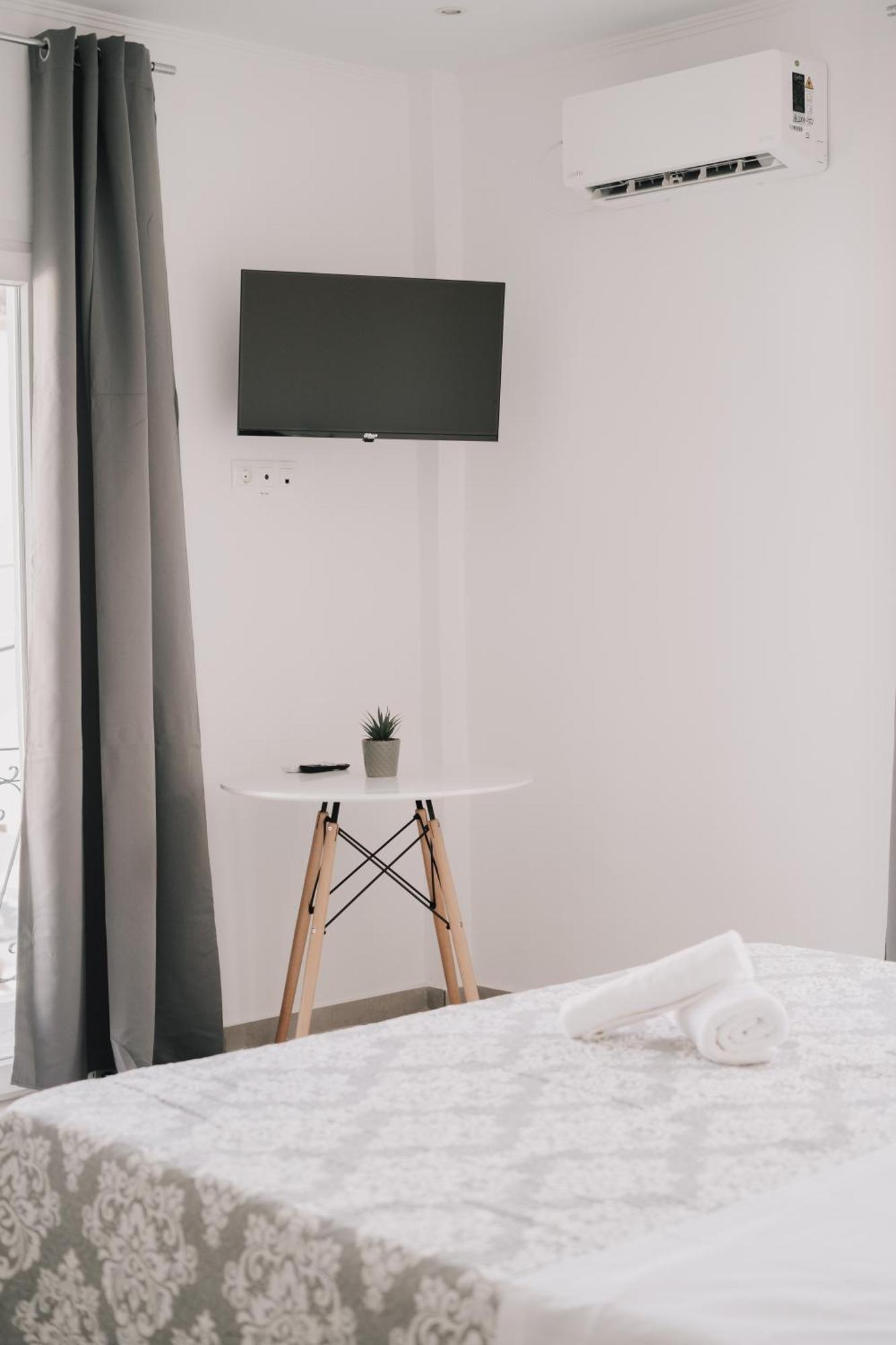 Sea Sailing Apartments Контокали Екстериор снимка